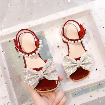Дизайнерски сандали за малки момичета, детски сандали с хрустальным лък и перли, лятна детска лъскави обувки на висок ток, расшитая кристали Принцеса