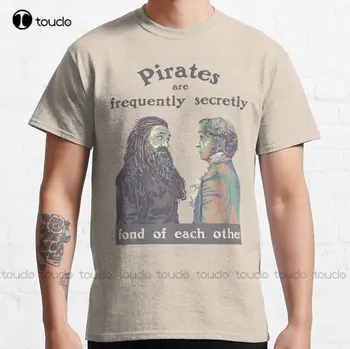 Пиратите често тайно се обичат един друг - Ни флаг означава смърт, класическа тениска със забавна изкуство, градинска дрехи, мультяшная тениска